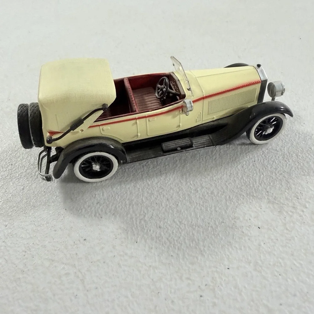 Rio 1929‎ Isotta Fraschini Tipo 8a Spyder 1/43 Scale Model Car Made In Italy